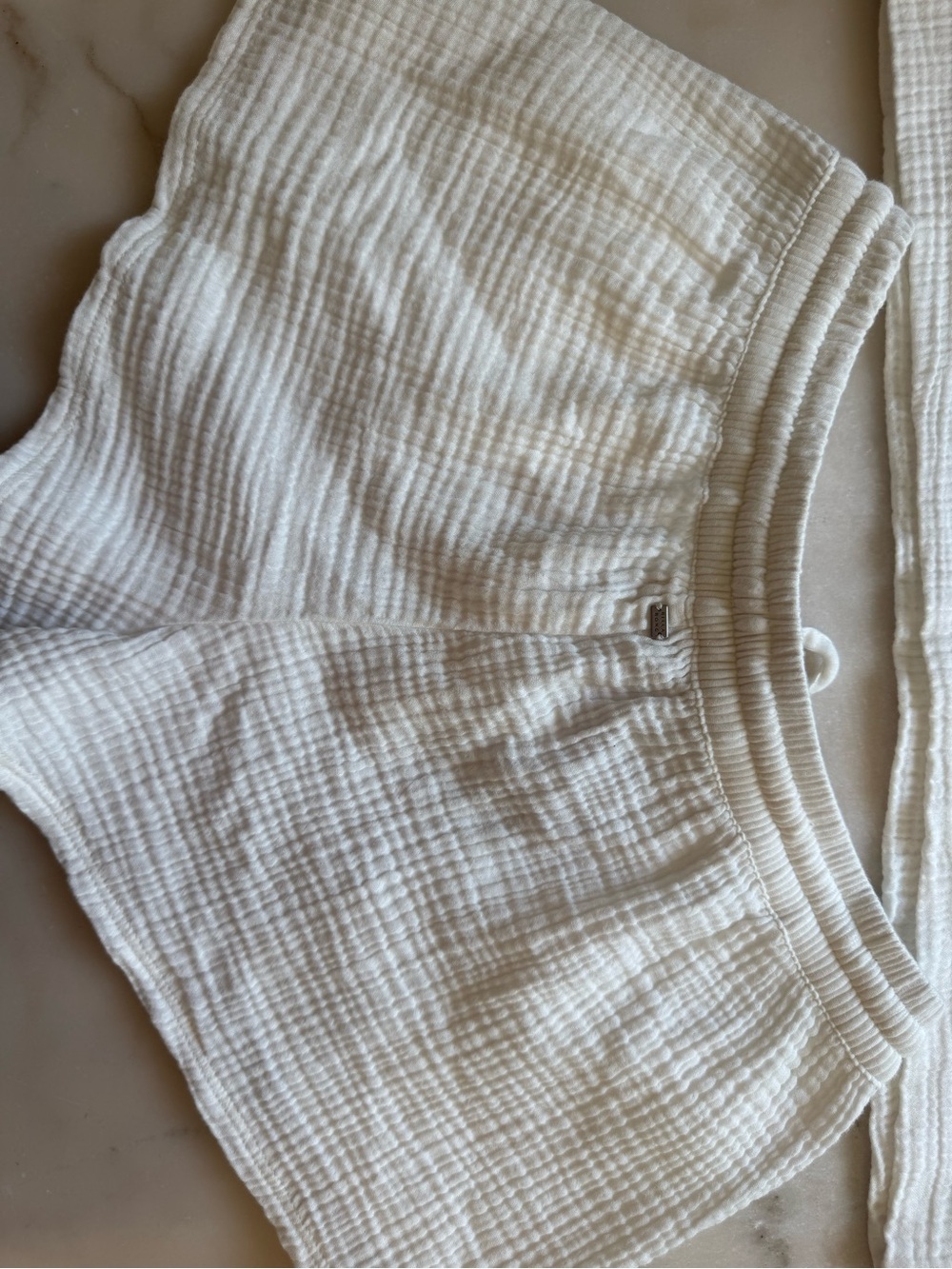 Billabong White Textured Tie-Front Tank and Shorts Set - Picture 6 of 7